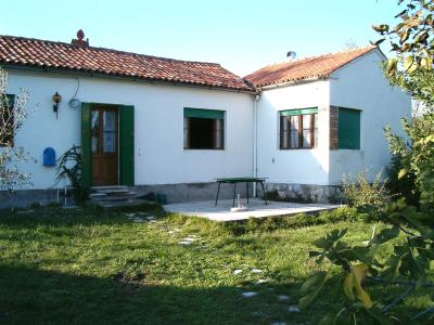 Cabin/Cottage For sale in Arquà Petrarca, Veneto, Italy - via Comezzare 4